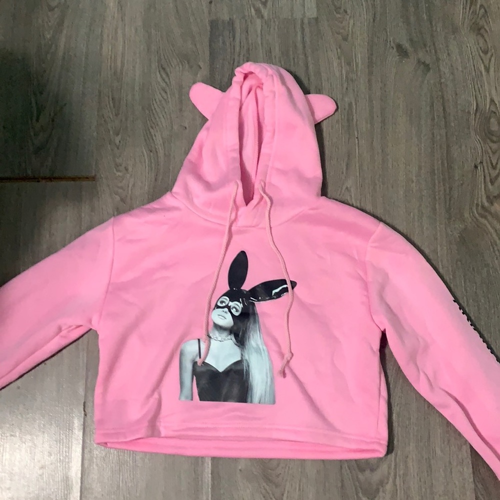 Ariana Grande Hoodie (Hoodie includes Cat Ears)